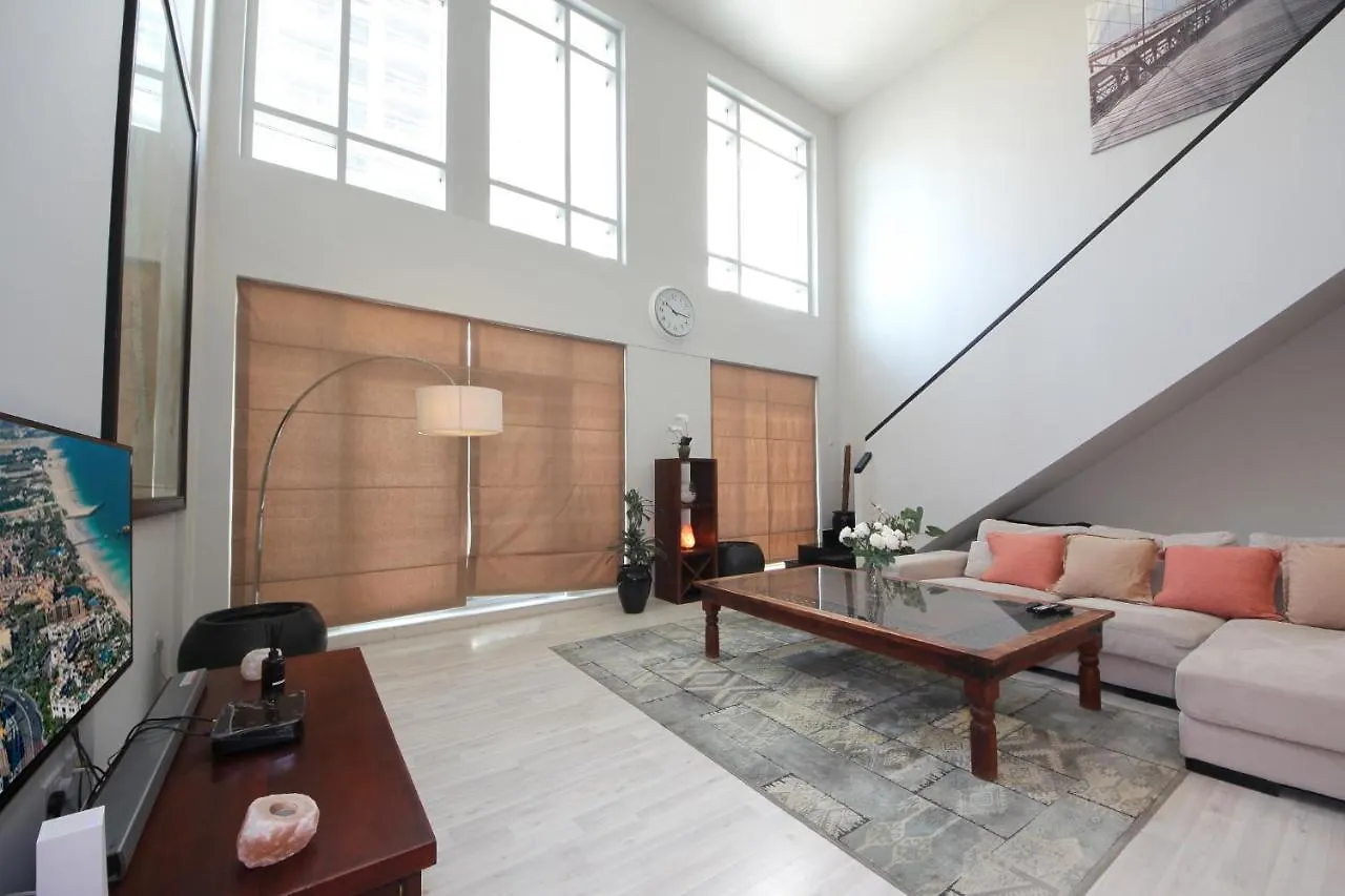 Апартаменты New Arabian Loft Central Downtown Дубай